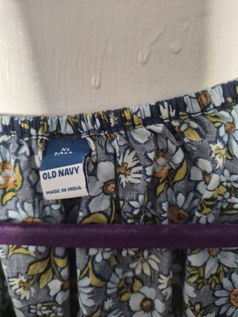 Old Navy Navy Floral Puff-Sleeve Blouse with Yellow & White Daisies
